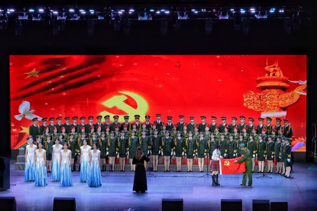 逃出白海豹洞